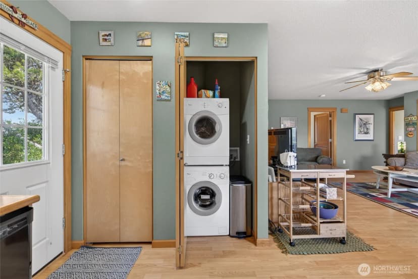 Property photo for 703 353rd Place, Ocean Park photo 18