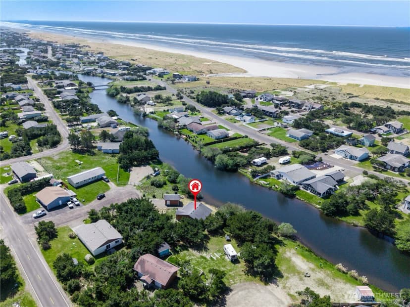 Property photo for 703 353rd Place, Ocean Park photo 36