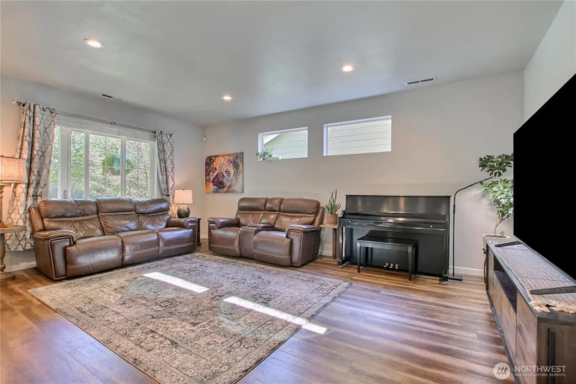 Property photo for 6236 Radiance Blvd E, Fife photo 8