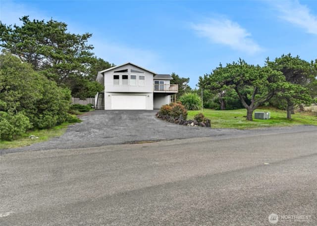 Property photo for 35406 G Street, Ocean Park photo 2