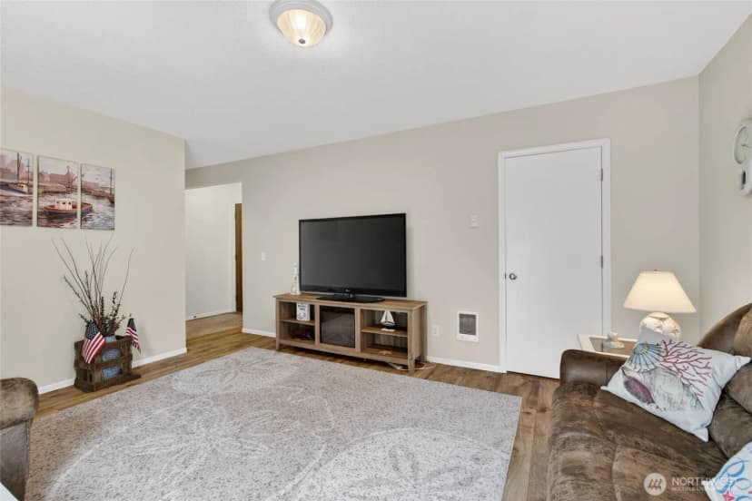 Property photo for 35406 G Street, Ocean Park photo 35