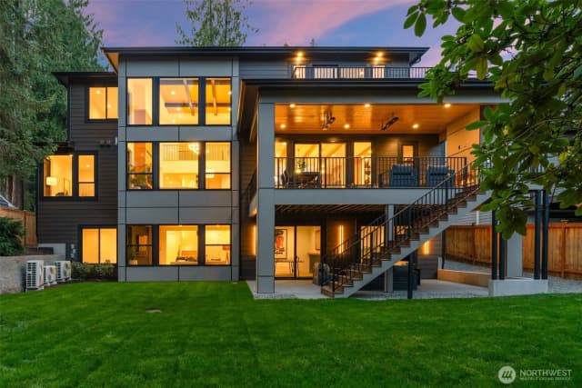 Property photo for 11021 Ne 14th Street, Bellevue