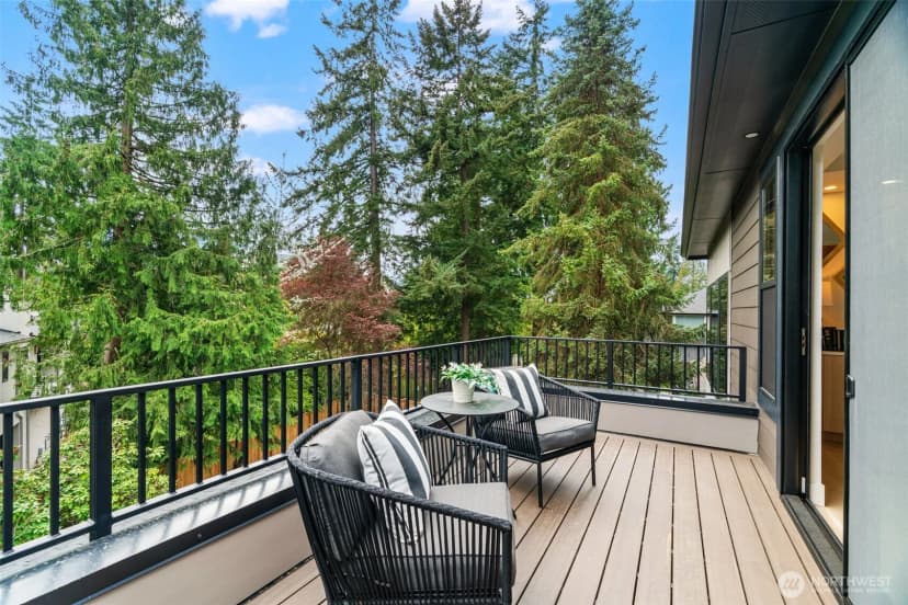Property photo for 11021 Ne 14th Street, Bellevue photo 16