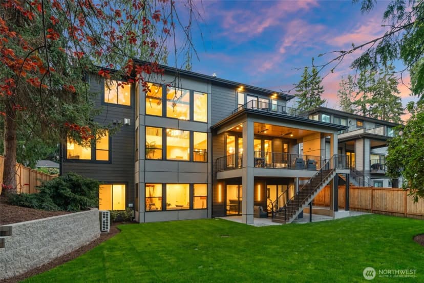 Property photo for 11021 Ne 14th Street, Bellevue photo 33