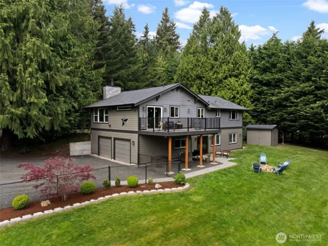 Property photo for 12915 Hallstrom Drive Nw, Gig Harbor photo 3
