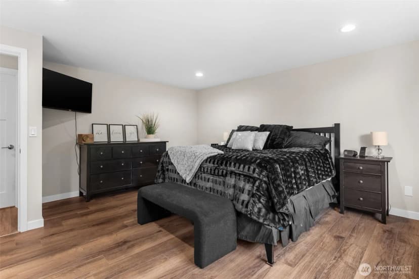 Property photo for 12915 Hallstrom Drive Nw, Gig Harbor photo 14