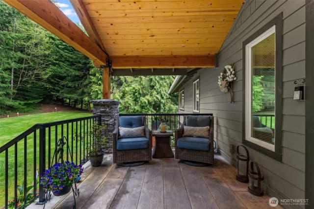 Property photo for 12915 Hallstrom Drive Nw, Gig Harbor photo 4
