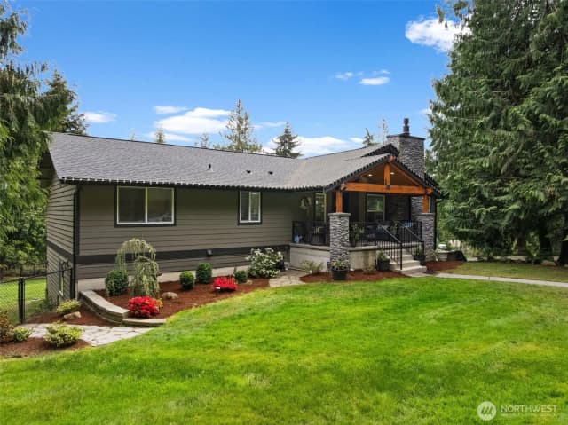 Property photo for 12915 Hallstrom Drive Nw, Gig Harbor photo 2