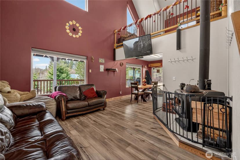 Property photo for 11090 Wending Lane, Leavenworth photo 7