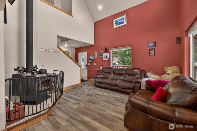 Property photo for 11090 Wending Lane, Leavenworth photo 6
