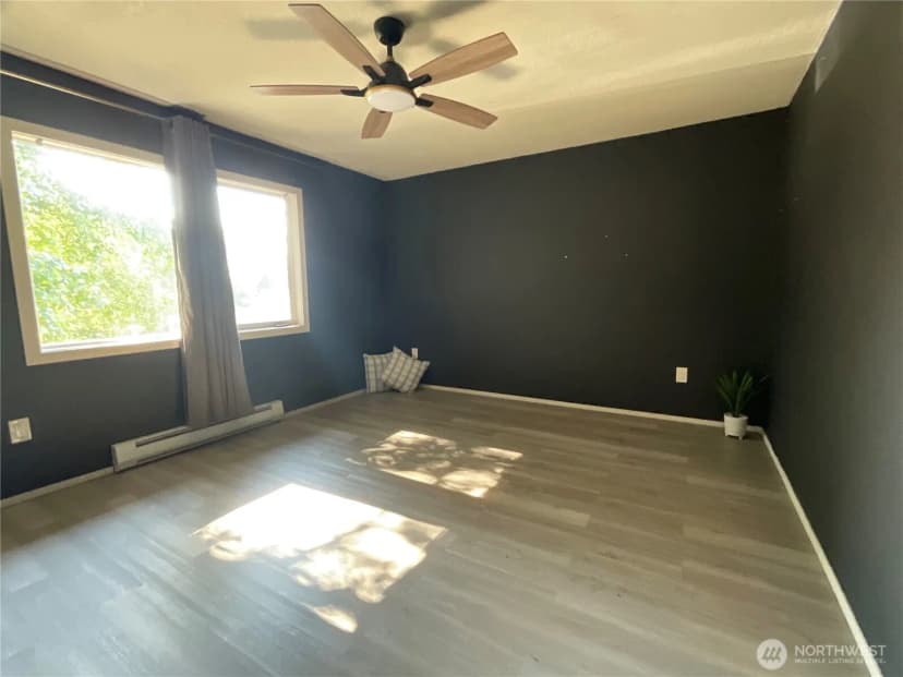 Property photo for 2260 Darvic Place, Oak Harbor photo 23