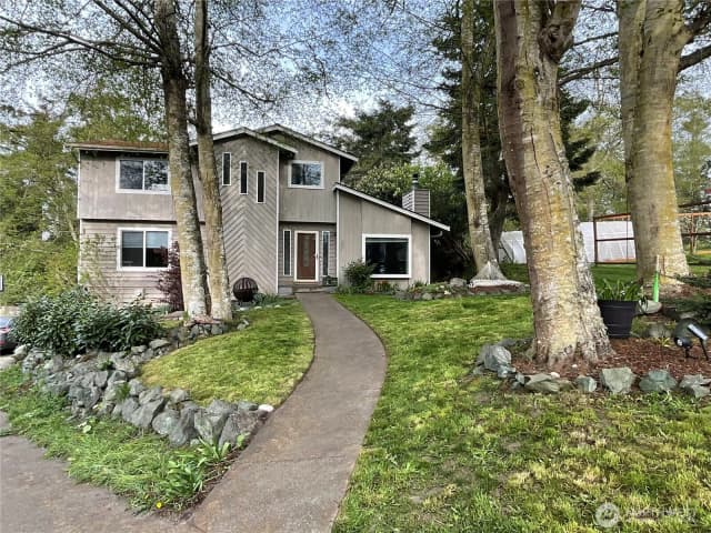 Property photo for 2260 Darvic Place, Oak Harbor photo 3
