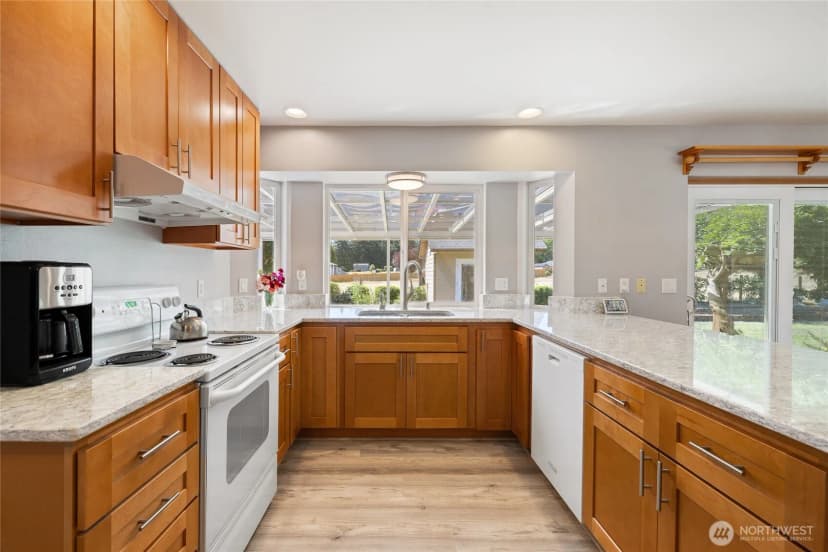 Property photo for 4004 50th Street Ct E, Tacoma photo 12