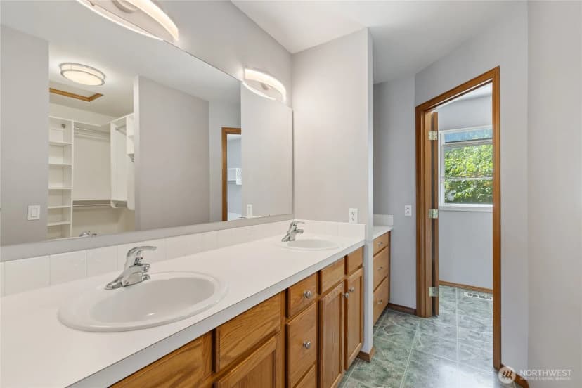 Property photo for 4004 50th Street Ct E, Tacoma photo 21
