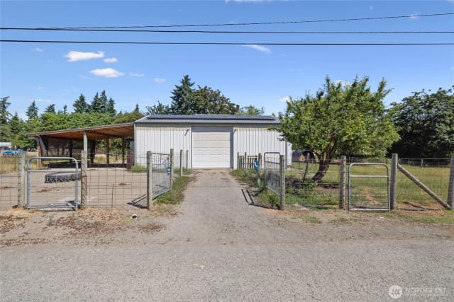 Property photo for 4003 50th Street Ct E, Tacoma photo 3