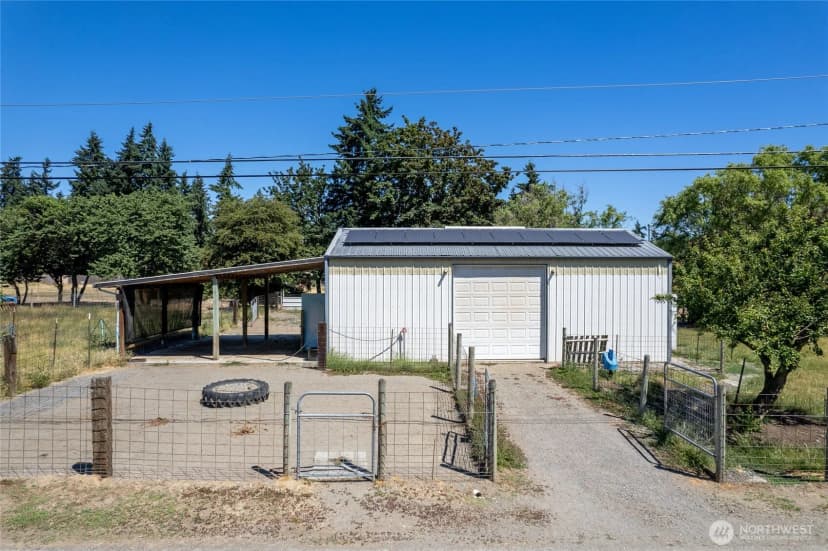 Property photo for 4003 50th Street Ct E, Tacoma photo 7