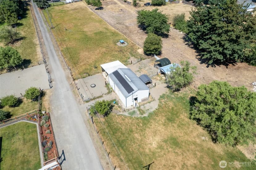 Property photo for 4003 50th Street Ct E, Tacoma photo 9