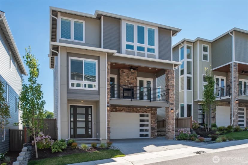 Property photo for 7574 S 130th Place, Seattle