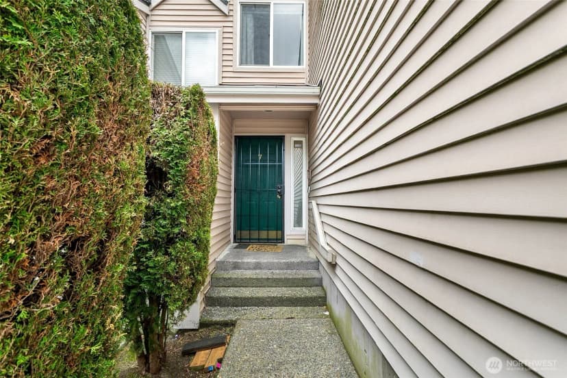 Property photo for 1825 S 330th Street #e7, Federal Way photo 2