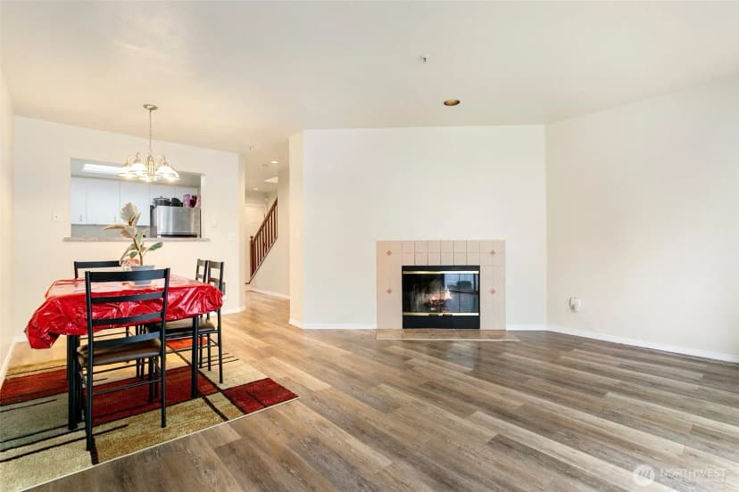 Property photo for 1825 S 330th Street #e7, Federal Way photo 4