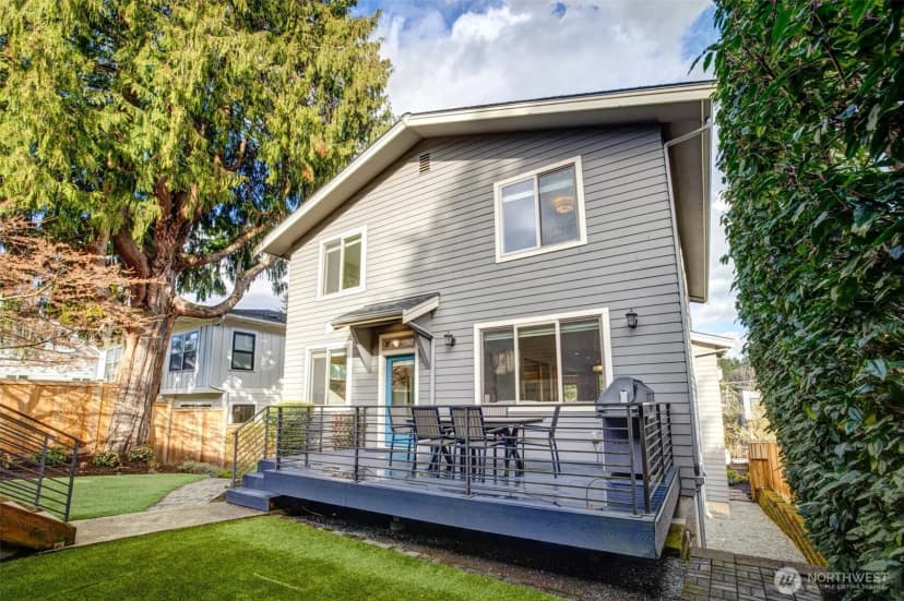 Property photo for 3629 35th Avenue W, Seattle photo 36