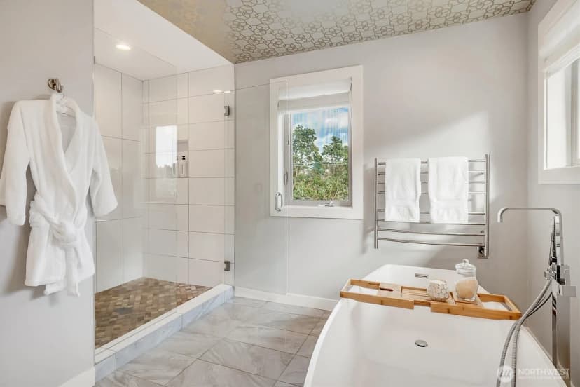 Property photo for 3629 35th Avenue W, Seattle photo 21