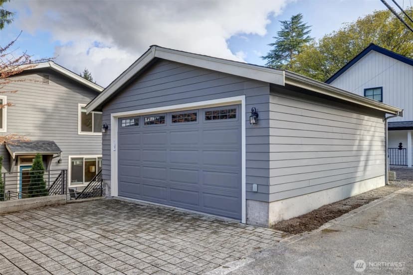 Property photo for 3629 35th Avenue W, Seattle photo 38