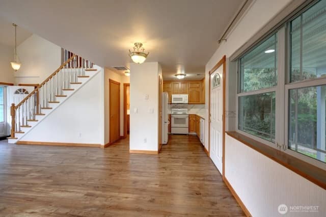 Property photo for 32204 T Place, Ocean Park photo 4