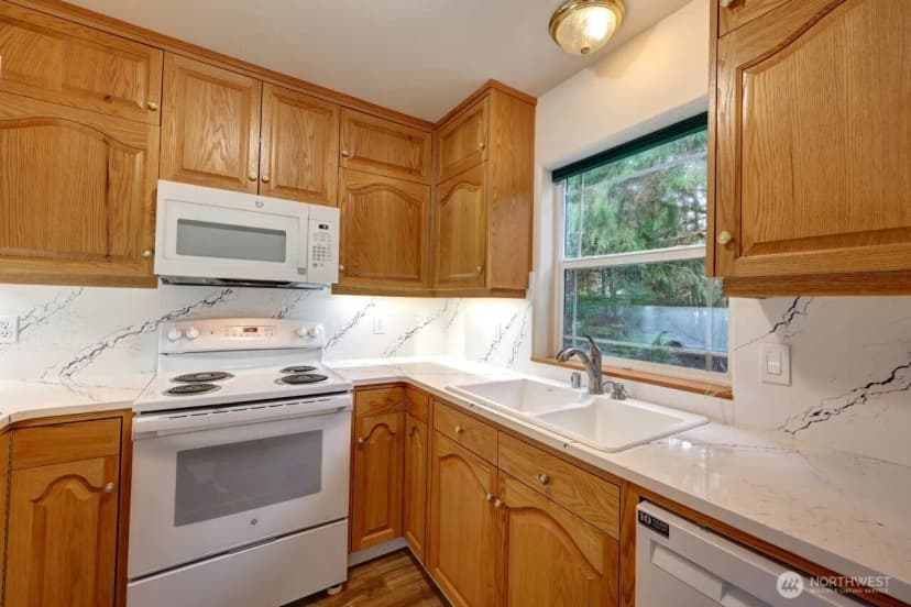 Property photo for 32204 T Place, Ocean Park photo 7