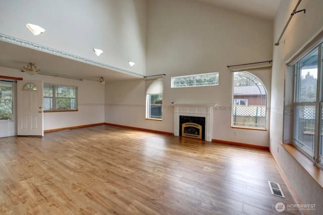 Property photo for 32204 T Place, Ocean Park photo 3