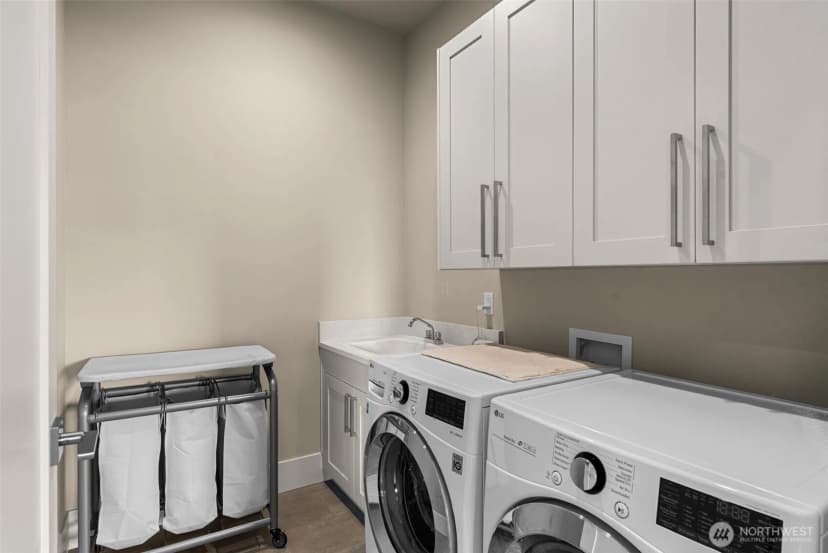 Property photo for 854 Autumn Crest Drive, Wenatchee photo 32