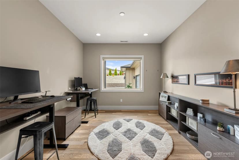 Property photo for 854 Autumn Crest Drive, Wenatchee photo 21