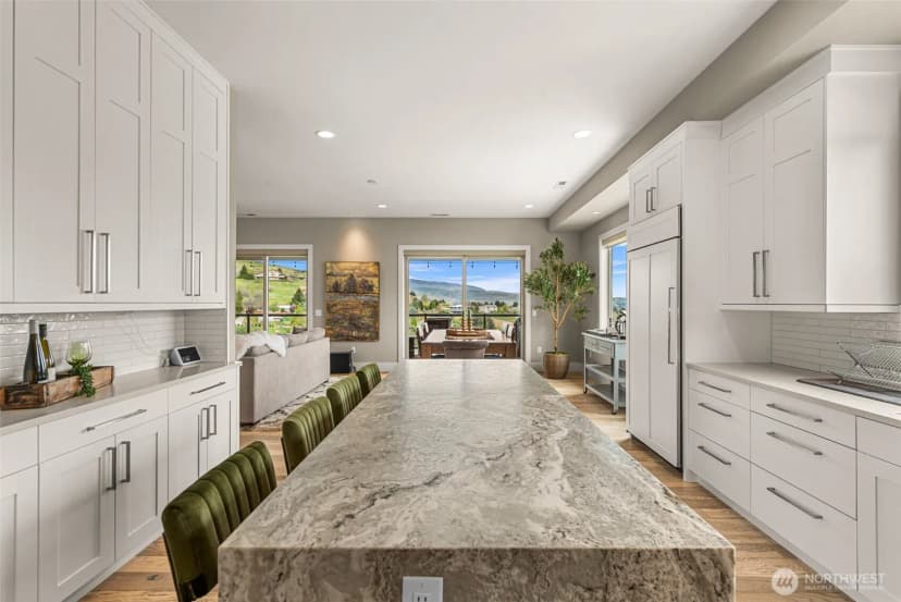 Property photo for 854 Autumn Crest Drive, Wenatchee photo 9