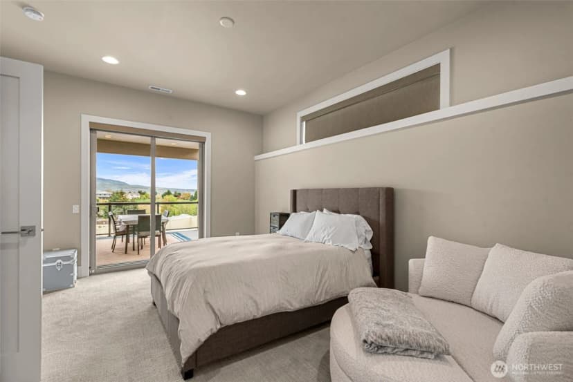 Property photo for 854 Autumn Crest Drive, Wenatchee photo 27