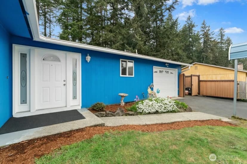 Property photo for 15714 64th Avenue Ct E, Puyallup photo 3