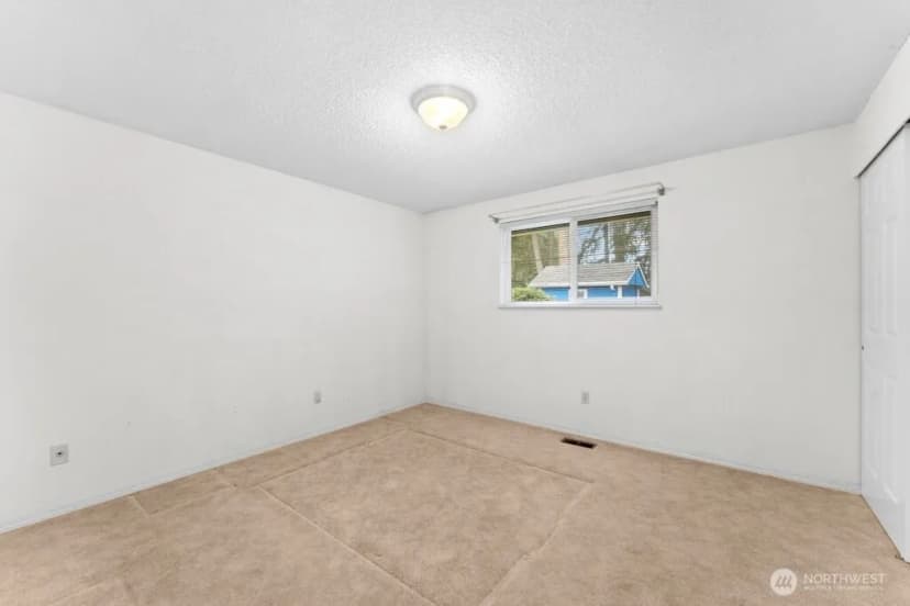 Property photo for 15714 64th Avenue Ct E, Puyallup photo 12