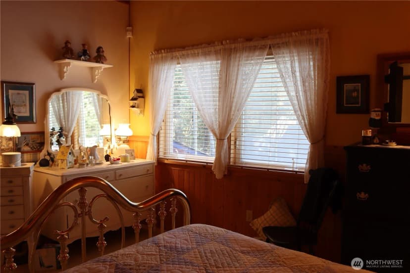 Property photo for 1222 194th Street W, Long Beach photo 29
