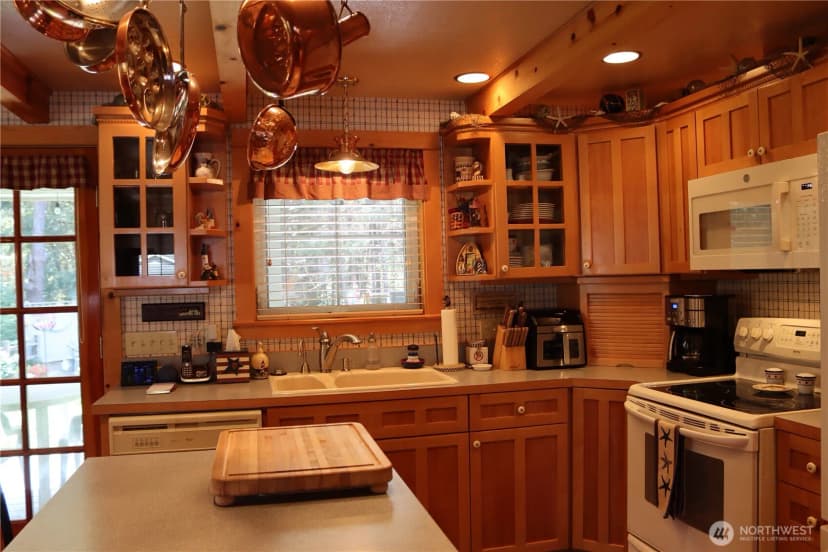 Property photo for 1222 194th Street W, Long Beach photo 21