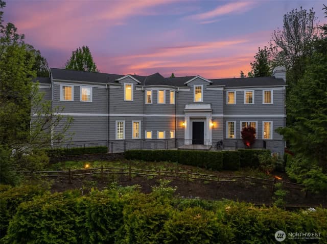 Property photo for 8105 Overlake Drive W, Medina