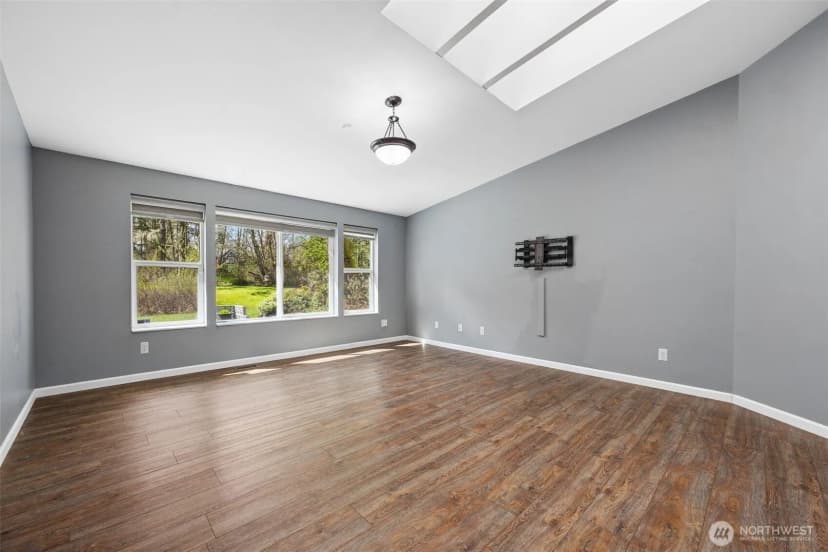 Property photo for 10410 357th Street E, Eatonville photo 10