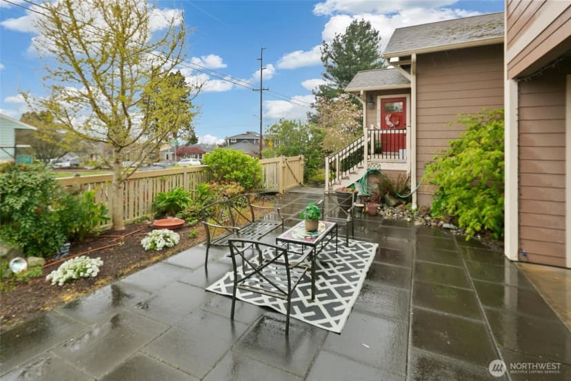 Property photo for 9500 Phinney Avenue N, Seattle photo 35