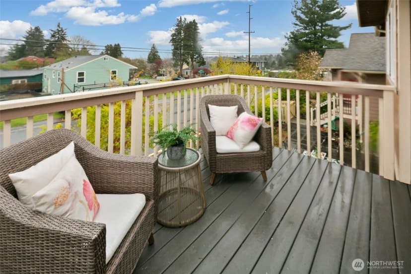 Property photo for 9500 Phinney Avenue N, Seattle photo 18