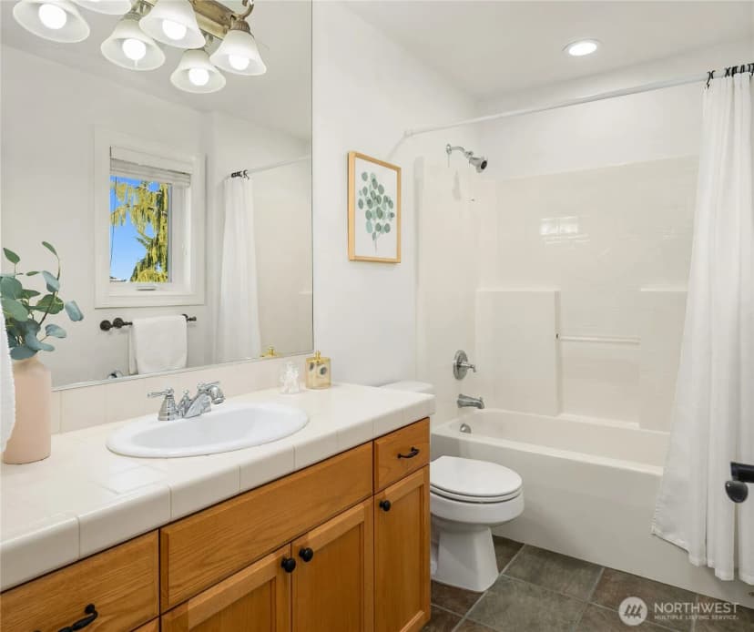 Property photo for 2455 30th Avenue Ne, Issaquah photo 37