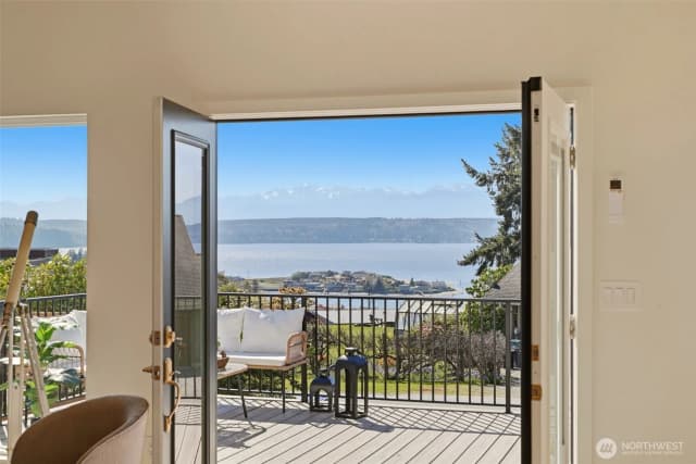 Property photo for 38274 Vista Key Drive Ne, Hansville photo 5