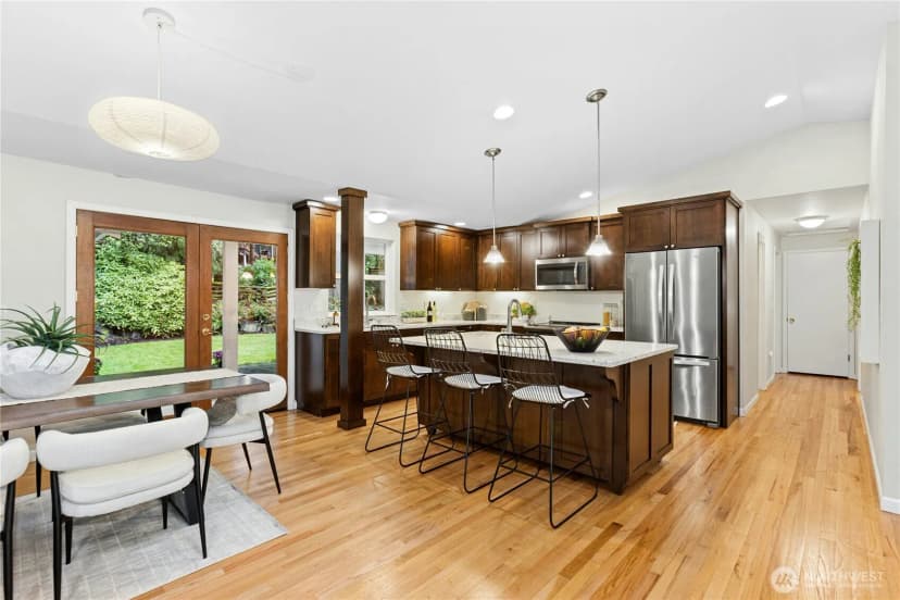 Property photo for 585 Mt Index Place Sw, Issaquah photo 6