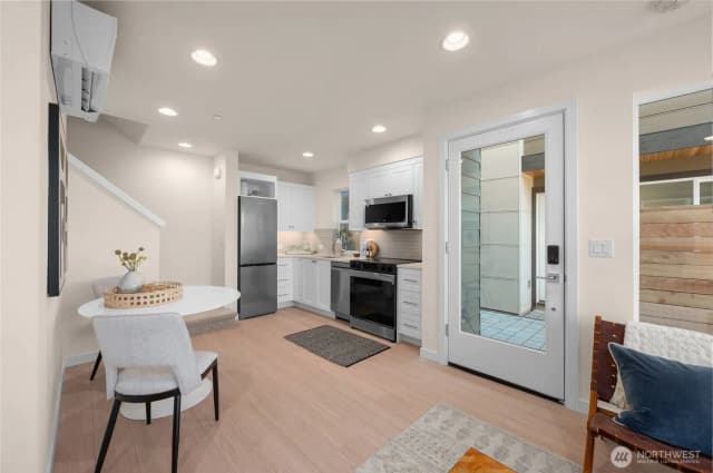 Property photo for 9225 B Densmore Avenue N, Seattle photo 4