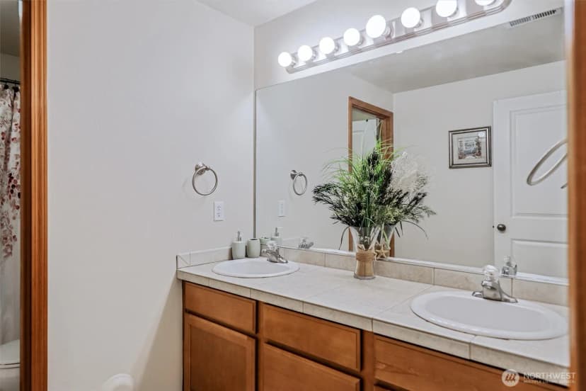 Property photo for 29524 63rd Court S, Auburn photo 14