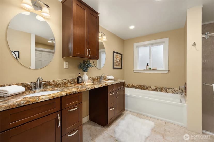Property photo for 22018 Se 35th Street, Sammamish photo 15