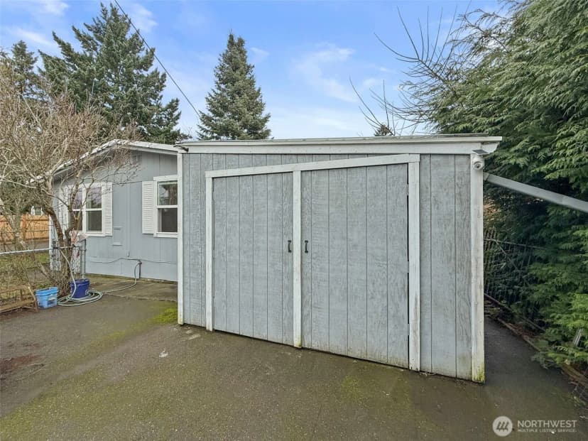 Property photo for 11040 14th Avenue Sw, Seattle photo 29