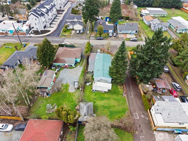 Property photo for 11040 14th Avenue Sw, Seattle